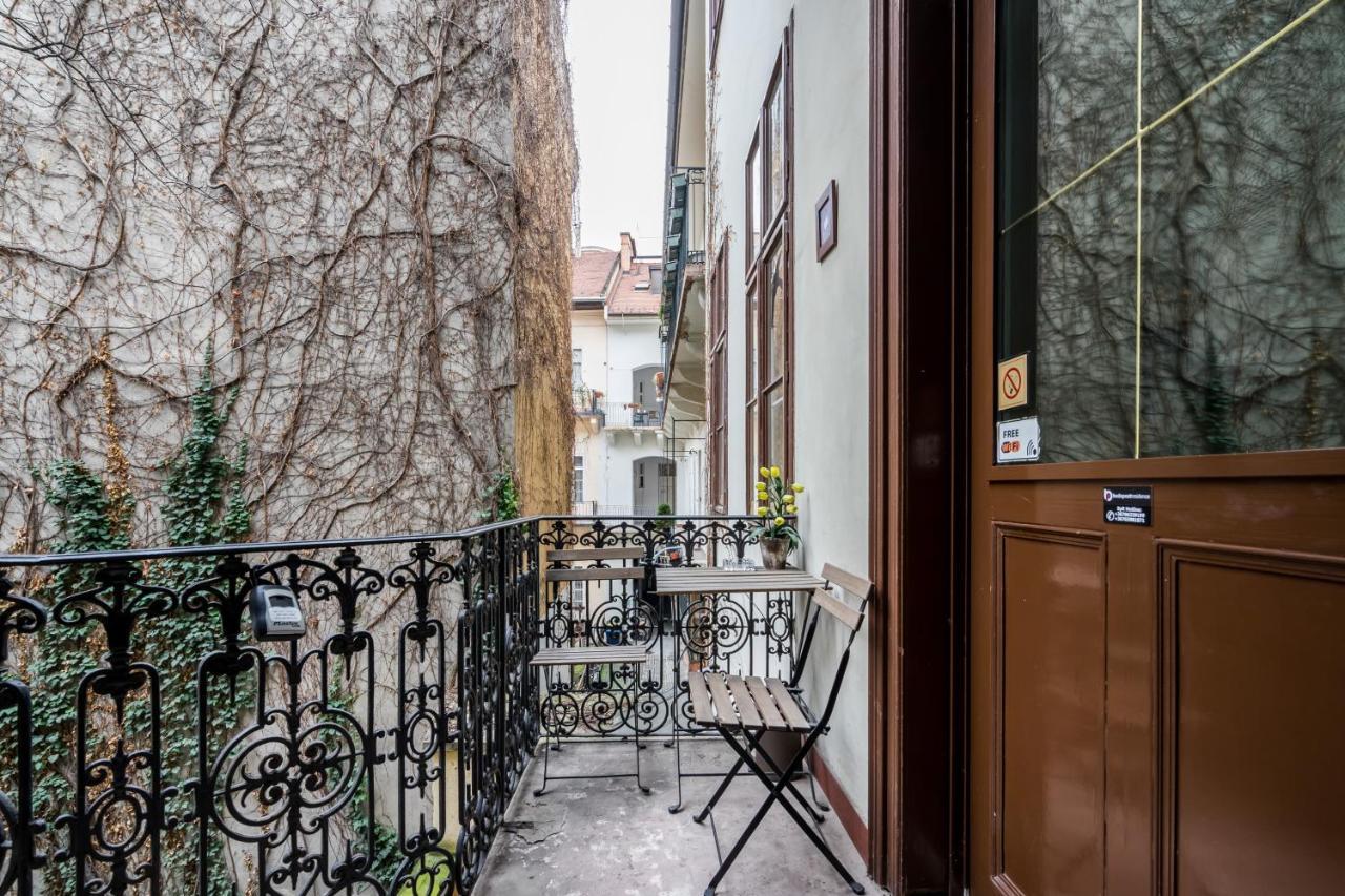 Pyvo Street Home With Balcony By Nw Budapest Exterior foto